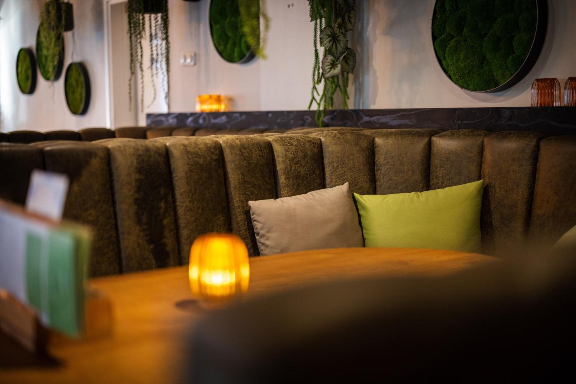 וירהאוטן Hotel Restaurant 'De Vossenberg' מראה חיצוני תמונה